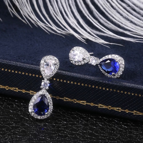 LAST ONE!!!✨Stunning Sapphire Drops✨ - Picture 2 of 7